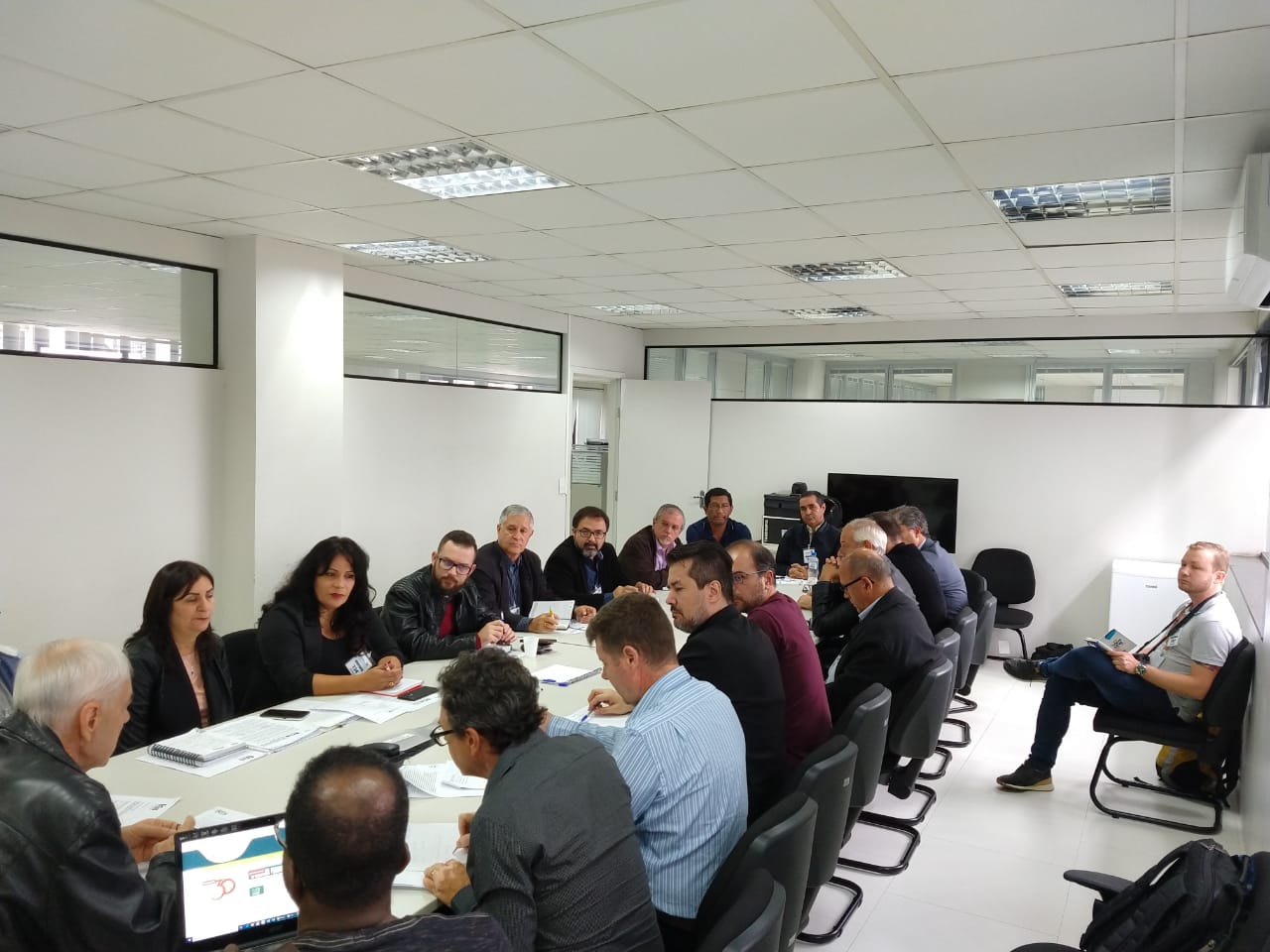 SINDICALISTAS COBRAM POSTURA DO ESTADO SOBRE PAGAMENTO DA DATA BASE